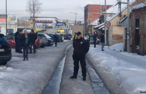 ОБРАЧУН ЗБОГ СПОРА ОКО СТАНА: Клијент погодио адвоката хицем из пиштоља, па ухапшен (ФОТО)